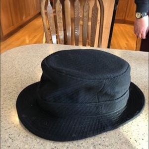 Tilley Winter Hat - Black 8-3/8